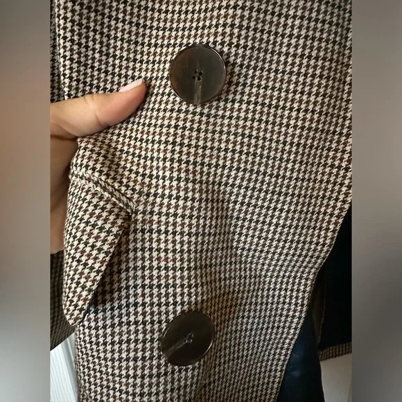 Massimo Dutti Houndstooth Blazer in Brown and Black - Picture 3 of 8